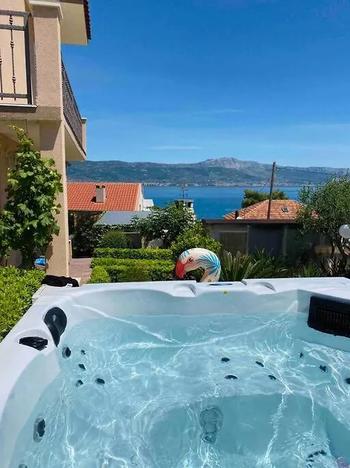 Villa Mala - Pool - Jacuzzi - 5 Min. Zum Meer Trogir
