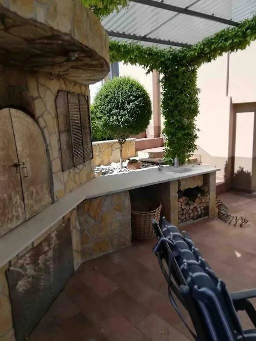 Villa Mala - Pool - Jacuzzi - 5 Min. Zum Meer Trogir
